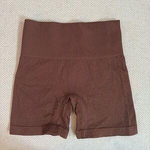 TARGET BIKER SHORTS -BROWN
